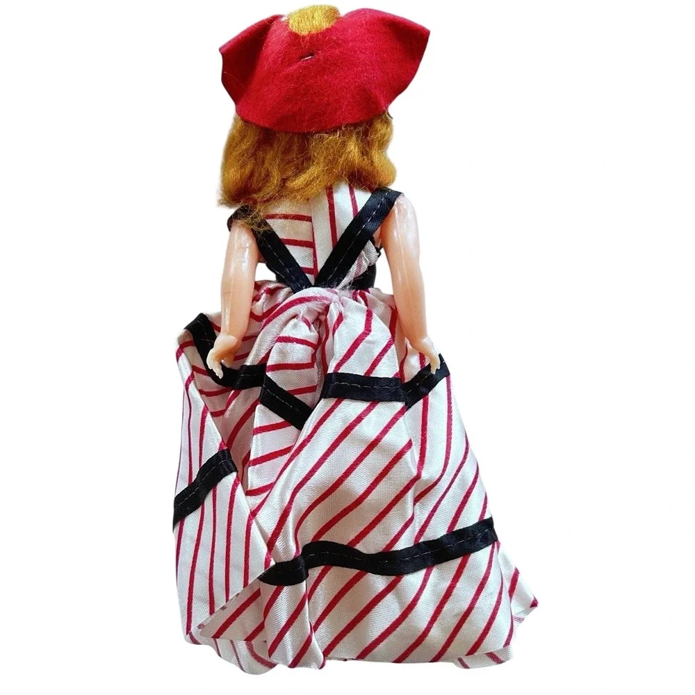 Ginny‎ style 1950s Sleepy Eyes Pouty Lips All Original Hard Plastic Fashion Doll
